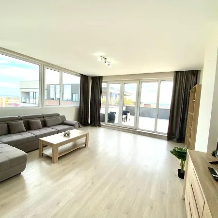 The Penthouse Rebreanu Towers Apartmán